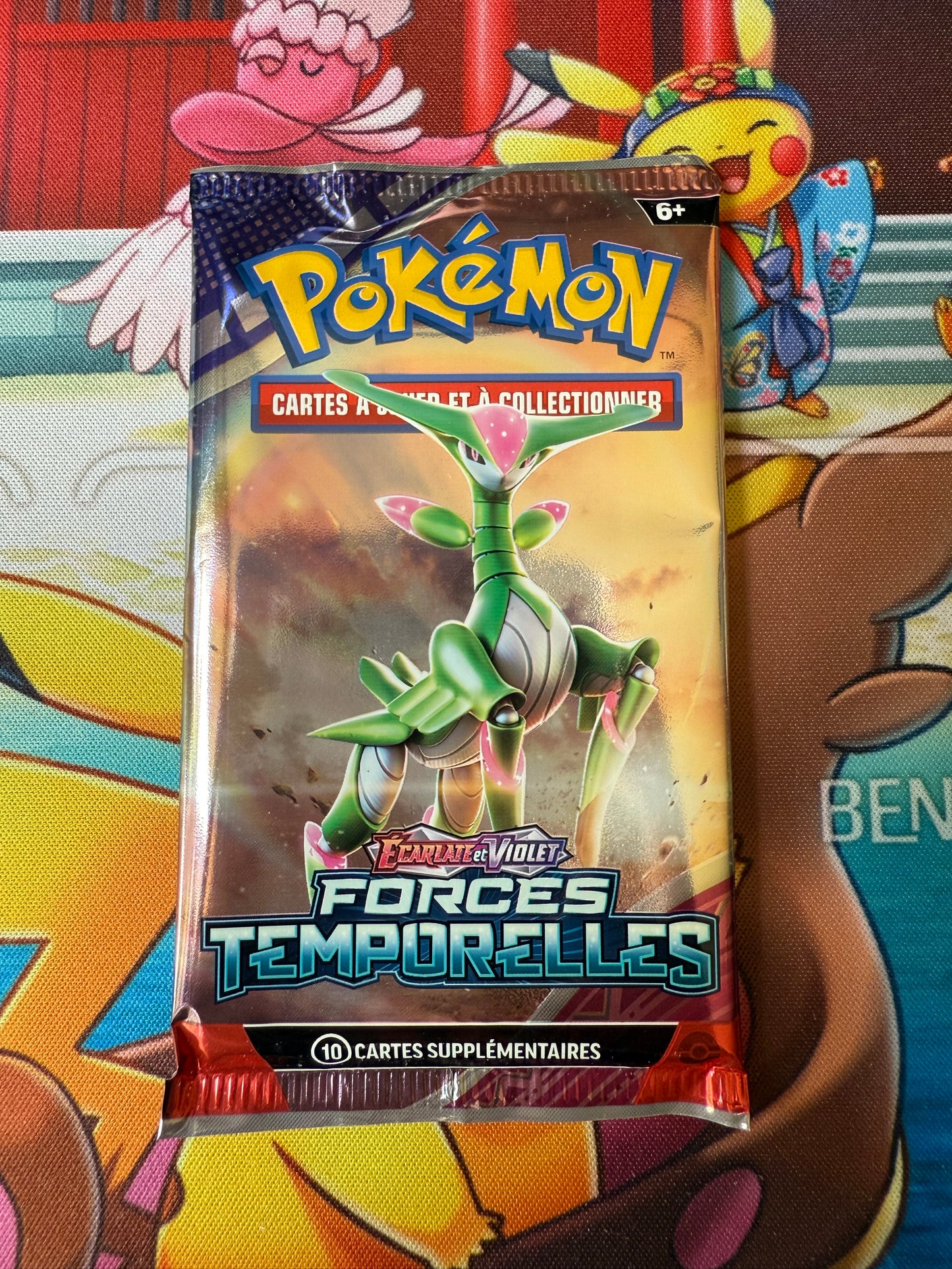 Booster scellé Forces Temporelles Illustration Vert-De-Fer