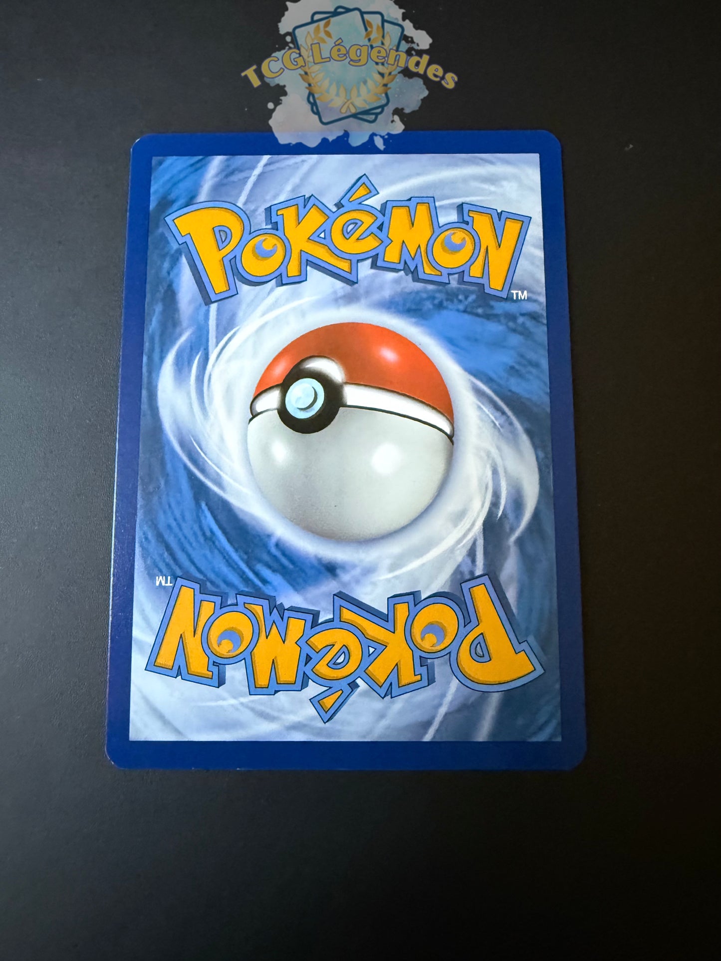 Rozbouton Reverse Master Ball 004/131