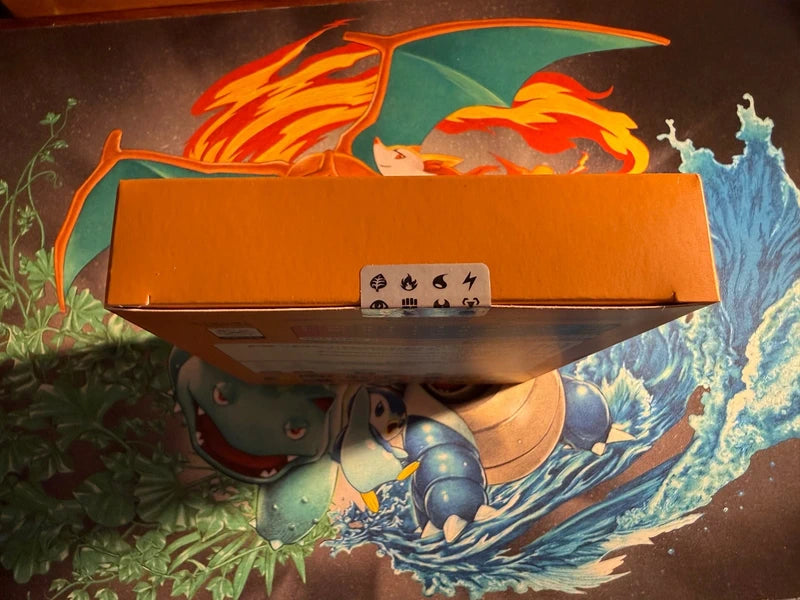 Boîte mystère Pokémon - Porte-carte Dracaufeu - Coffret chinois